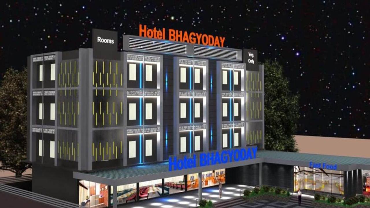 Hotel Bhagyoday Limodara エクステリア 写真