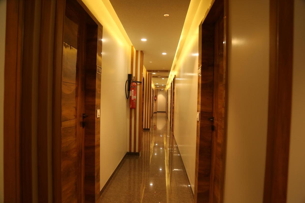 Hotel Bhagyoday Limodara エクステリア 写真